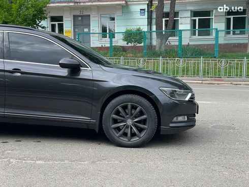 Volkswagen passat b8 2017 серый - фото 4
