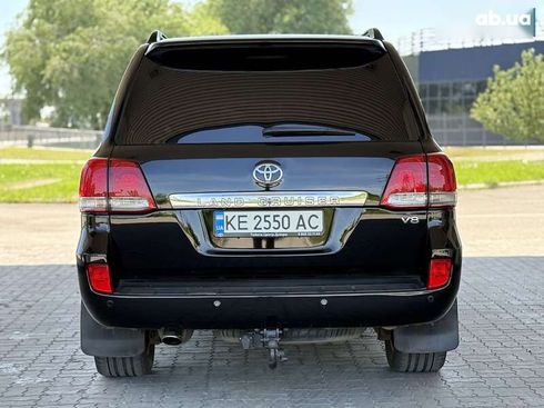 Toyota Land Cruiser 2010 - фото 10