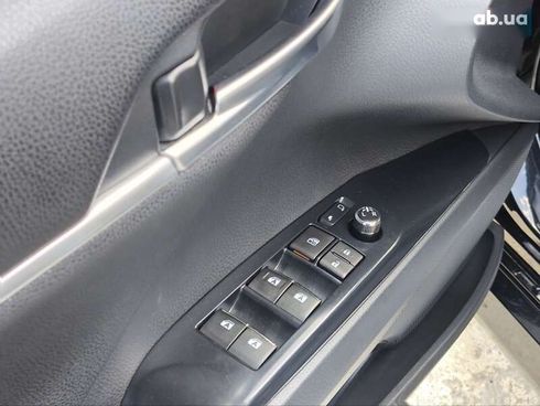 Toyota Camry 2019 - фото 11