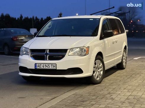 Dodge grand caravan 2017 - фото 2