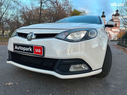 MG 6 2012 белый - фото 13