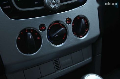 Ford Focus 2009 - фото 20