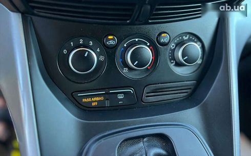 Ford Escape 2016 - фото 21