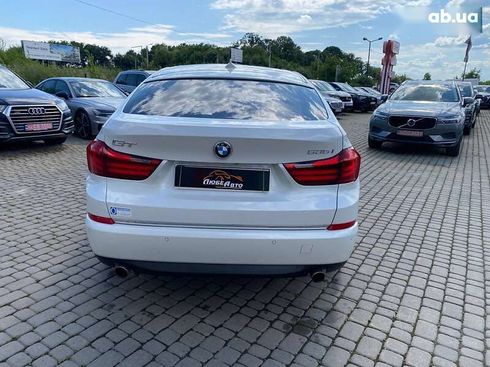 BMW 5 серия 2015 - фото 6