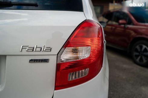 Skoda Fabia 2011 - фото 14