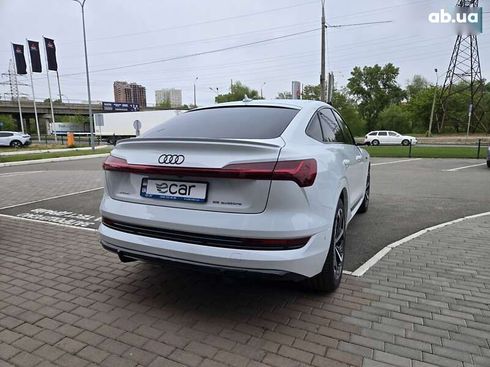 Audi E-Tron 2021 - фото 16
