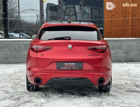 Alfa Romeo Stelvio 2021 - фото 6