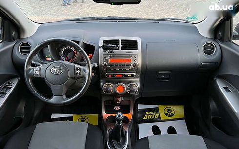 Toyota Urban Cruiser 2011 - фото 12