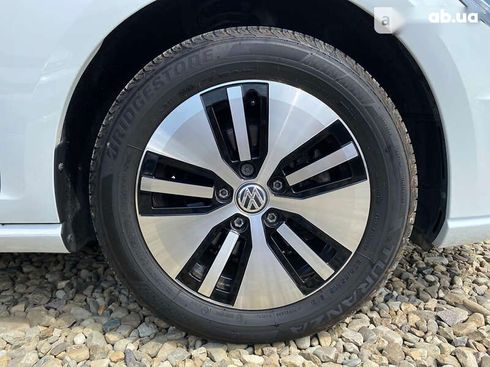 Volkswagen e-Golf 2020 - фото 17