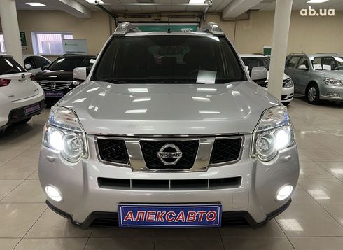 Nissan X-Trail 2013 серебристый - фото 7