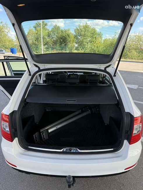 Skoda Superb 2014 - фото 11
