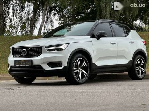 Volvo XC40 2020 - фото 14