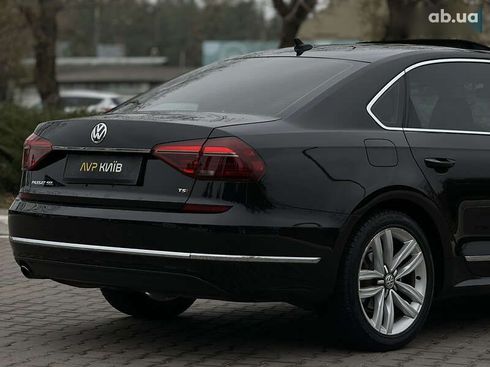 Volkswagen Passat 2017 - фото 24