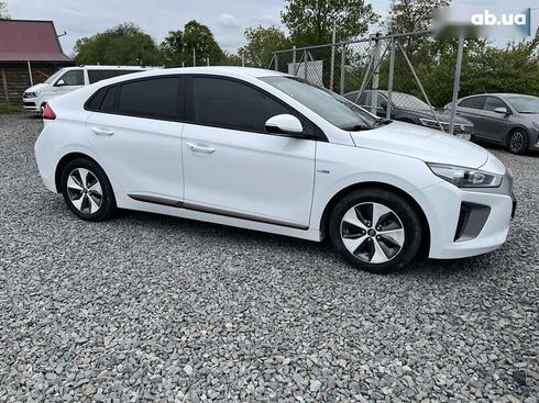 Hyundai Ioniq 2017 - фото 8