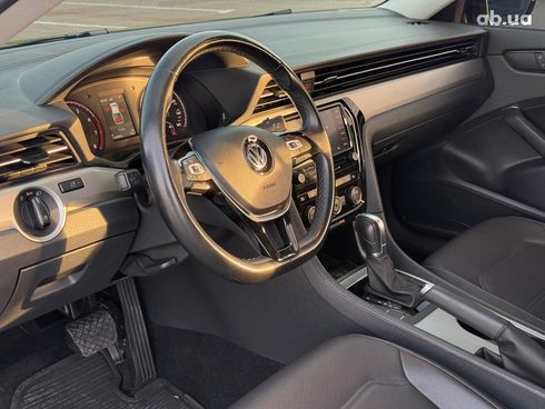 Volkswagen Passat 2019 черный - фото 22