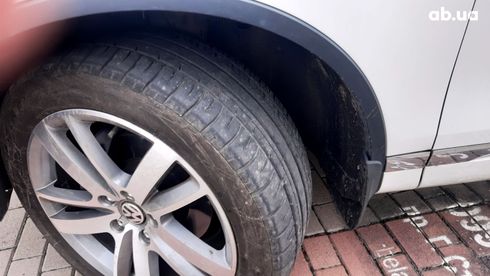 Volkswagen Touareg 2013 белый - фото 16