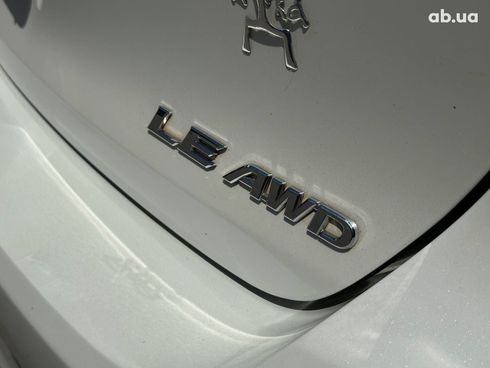 Toyota Venza 2012 белый - фото 17