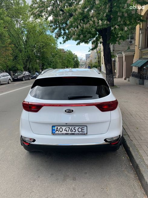 Kia Sportage 2018 белый - фото 3