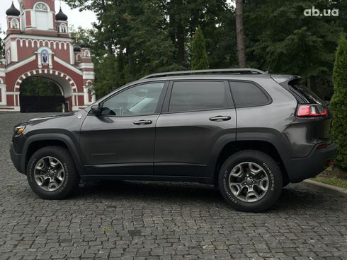 Jeep Cherokee 2019 - фото 2