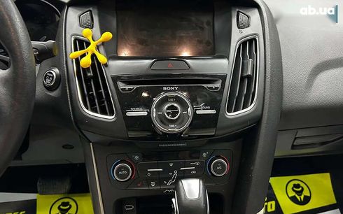 Ford Focus 2018 - фото 11