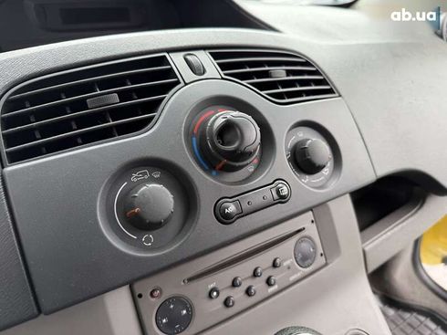 Renault Kangoo 2009 - фото 19