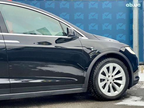 Tesla Model X 2019 - фото 23