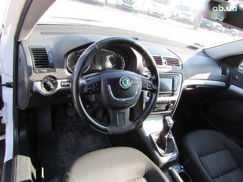 Skoda Octavia 2012 - фото 7