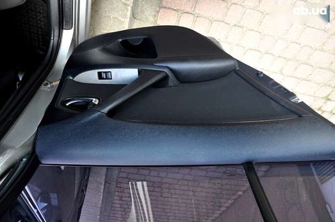 Toyota Avensis 2011 - фото 18