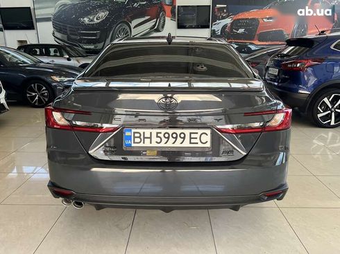 Toyota Camry 2024 - фото 12