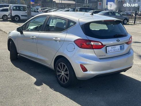 Ford Fiesta 2019 - фото 7