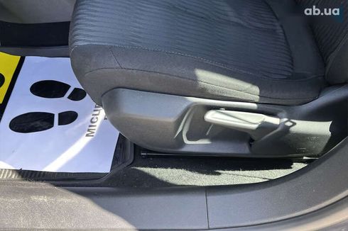 Peugeot 308 2017 - фото 14