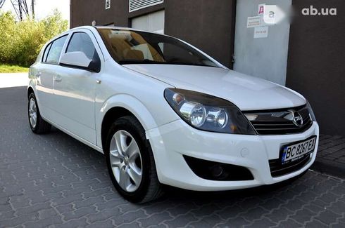 Opel Astra 2013 - фото 14