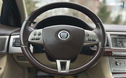 Jaguar XF 2010 - фото 21
