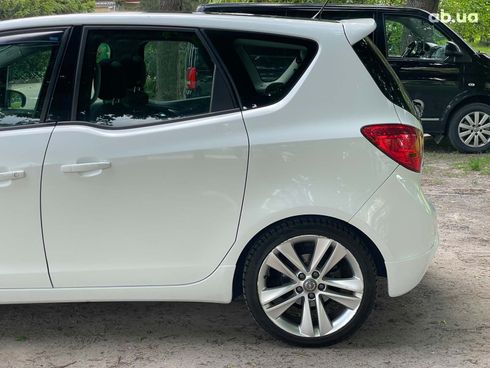 Opel Meriva 2013 белый - фото 10