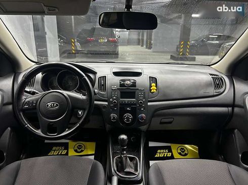 Kia Cerato 2011 - фото 15