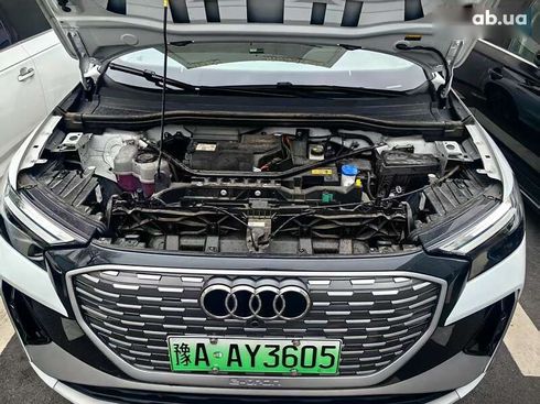 Audi Q4 e-tron 2023 - фото 2