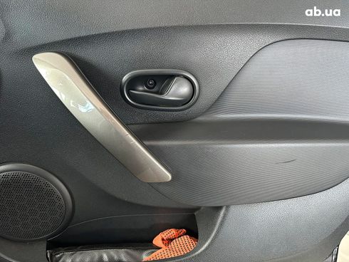 Dacia Sandero Stepway 2014 черный - фото 15
