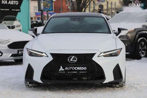 Lexus IS 2021 - фото 2