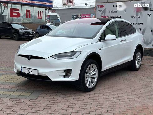 Tesla Model X 2018 - фото 3