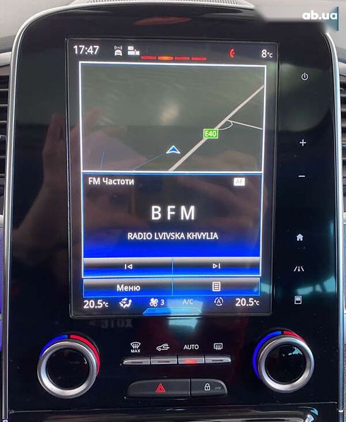 Renault Espace 2016 - фото 30