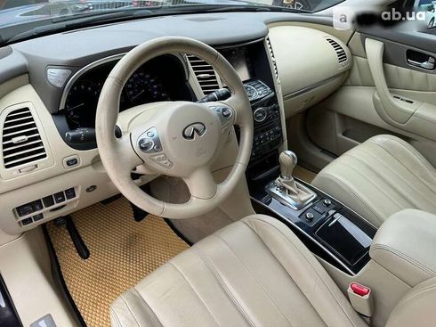 Infiniti QX70 2013 фиолетовый - фото 18