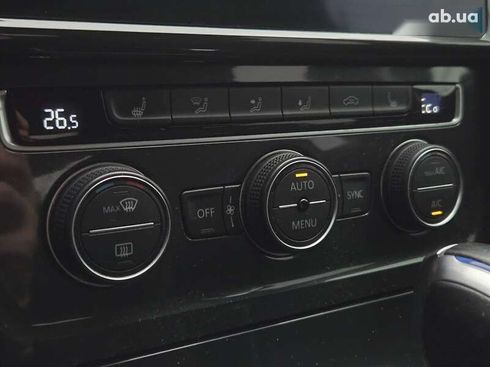 Volkswagen e-Golf 2019 - фото 26