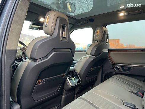 Rivian R1S 2023 серый - фото 119