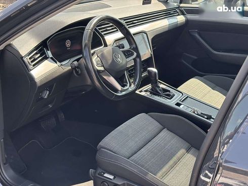 Volkswagen Passat 2021 - фото 17