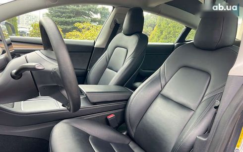 Tesla Model 3 2022 - фото 9
