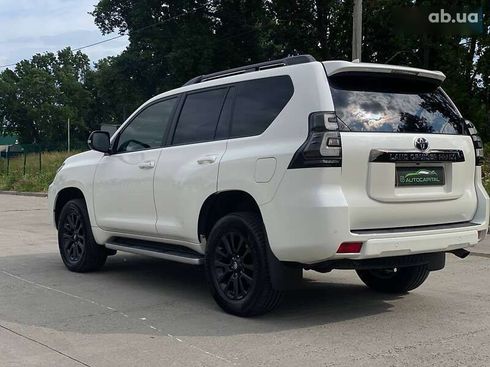 Toyota Land Cruiser Prado 2020 - фото 10