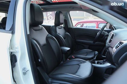 Jeep Compass 2017 - фото 11