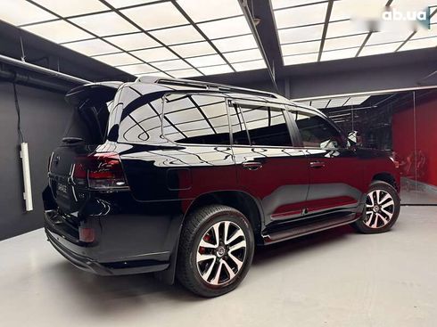 Toyota Land Cruiser 2018 - фото 15