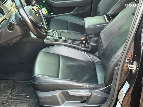 Volkswagen Passat 2015 черный - фото 15