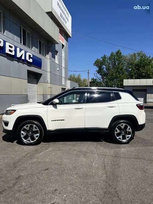 Jeep Compass 2018 - фото 7